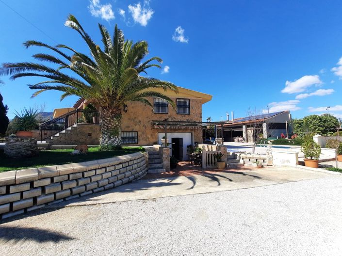 Image No.3-6 Bed Villa for sale