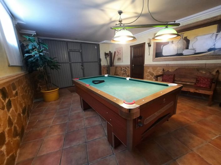 Image No.32-6 Bed Villa for sale