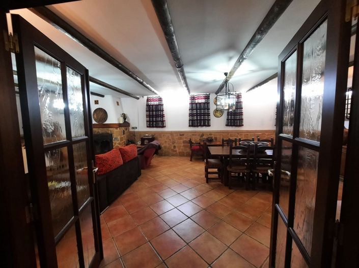 Image No.42-6 Bed Villa for sale