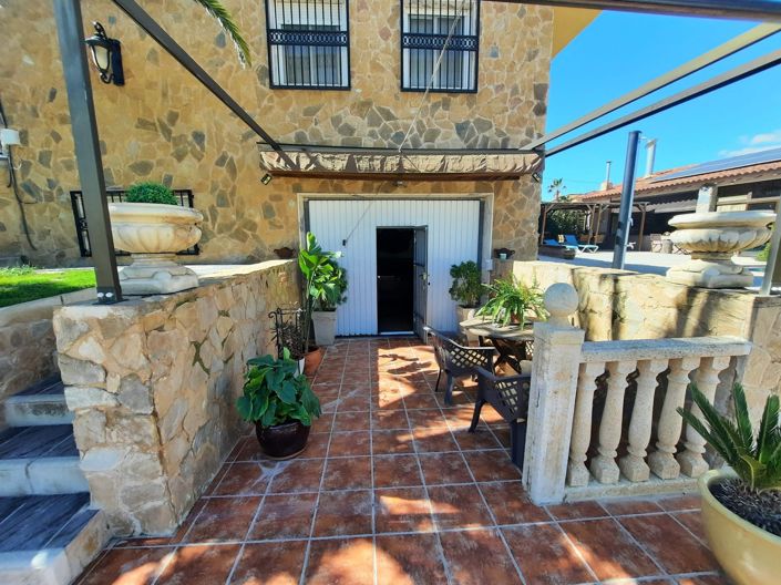 Image No.46-6 Bed Villa for sale