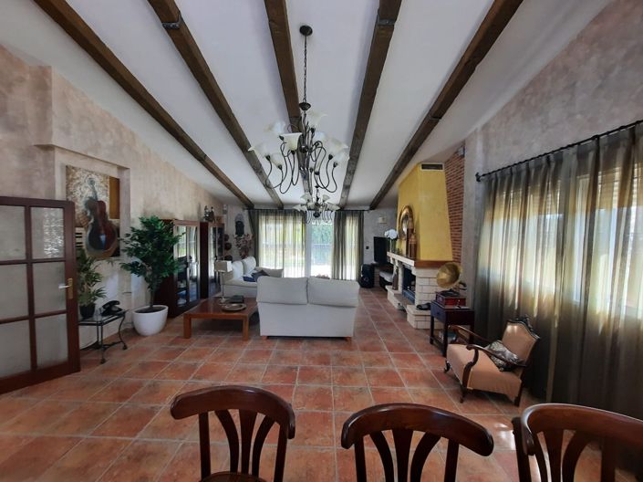 Image No.9-6 Bed Villa for sale