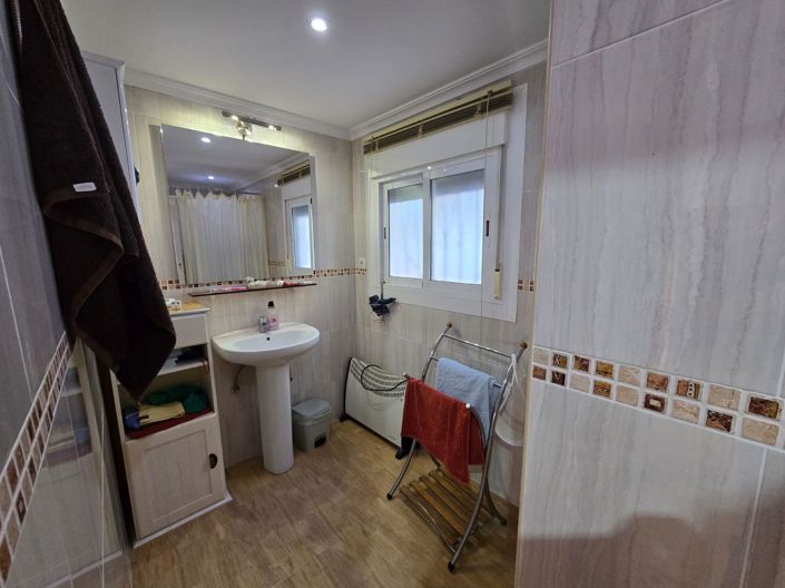 Image No.18-3 Bed Villa for sale