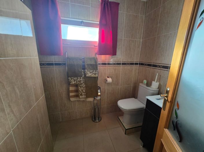 Image No.20-3 Bed Villa for sale