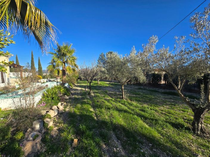 Image No.3-3 Bed Villa for sale