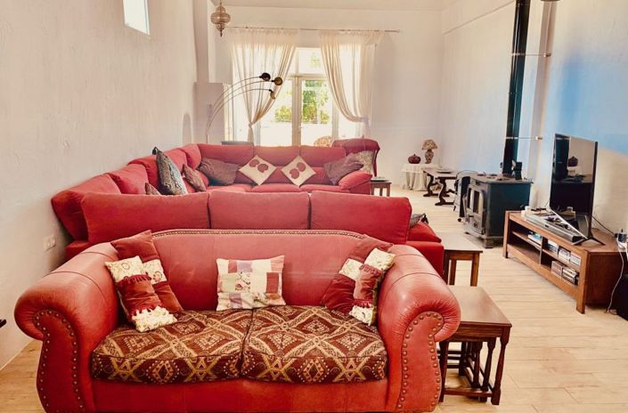 Image No.32-5 Bed Country House for sale