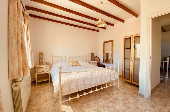 Image No.50-5 Bed Country House for sale