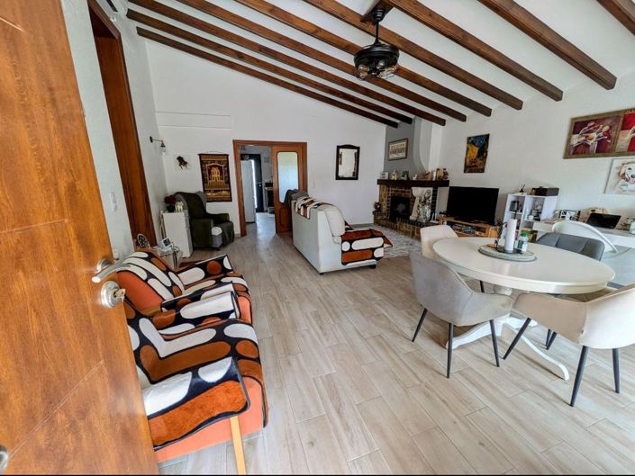 Image No.3-6 Bed Villa for sale