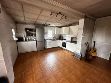 w1b03f7cf-953b-407e-b511-337ff9b2a2f3