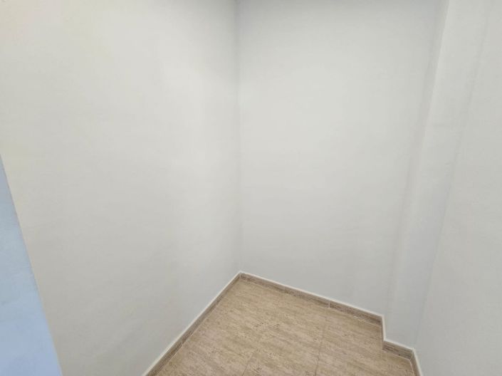 Image No.28-4 Bed Townhouse for sale