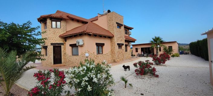 Image No.12-5 Bed Villa for sale