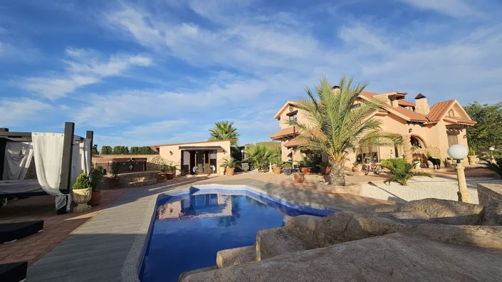 Image No.4-5 Bed Villa for sale