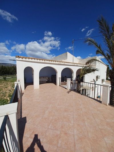 Image No.11-6 Bed Country House for sale