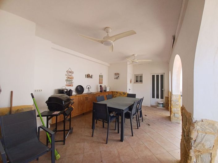 Image No.6-6 Bed Country House for sale