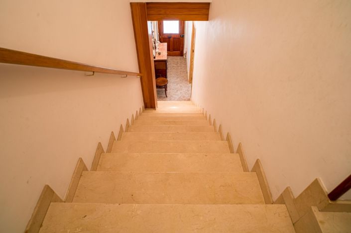 Image No.26-5 Bed Townhouse for sale