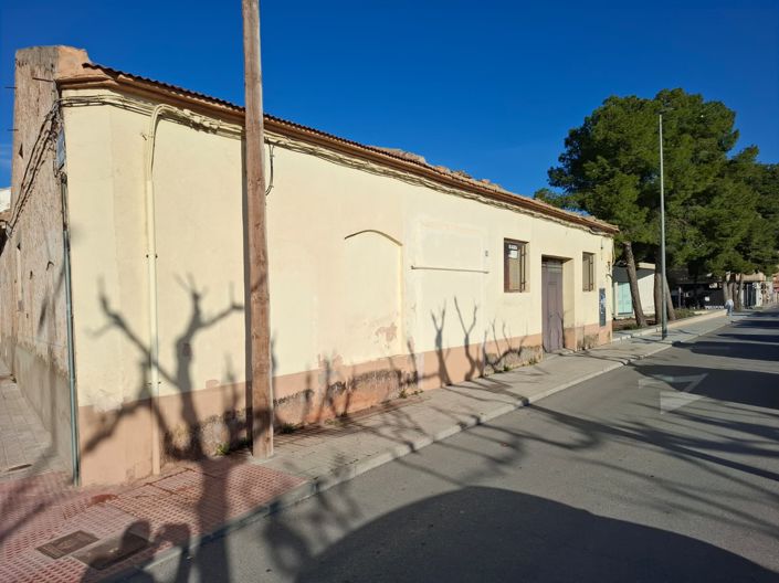 Image No.2-Townhouse for sale