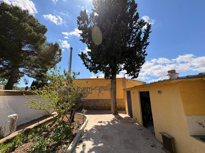 Image No.3-Villa de 3 chambres à vendre à Yecla