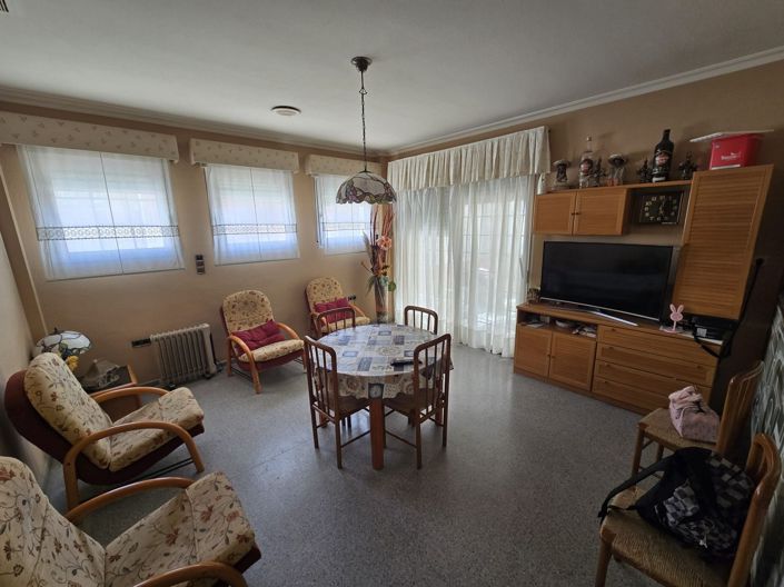 Image No.12-6 Bed Villa for sale