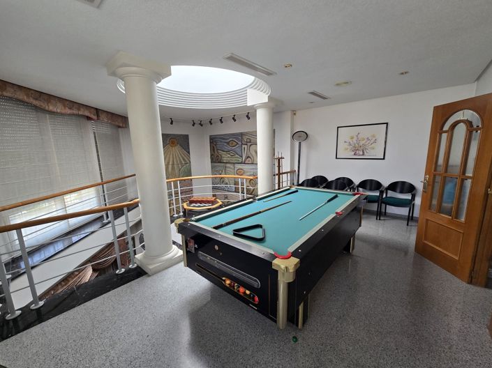 Image No.27-6 Bed Villa for sale