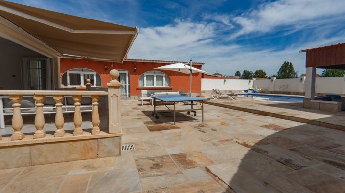 Image No.10-6 Bed Villa for sale