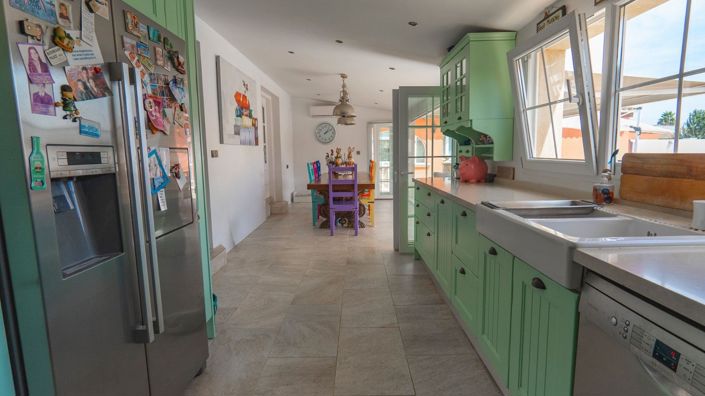 Image No.30-6 Bed Villa for sale