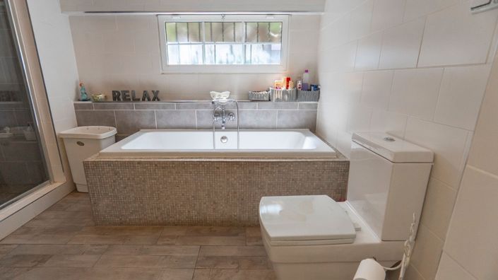 Image No.49-6 Bed Villa for sale