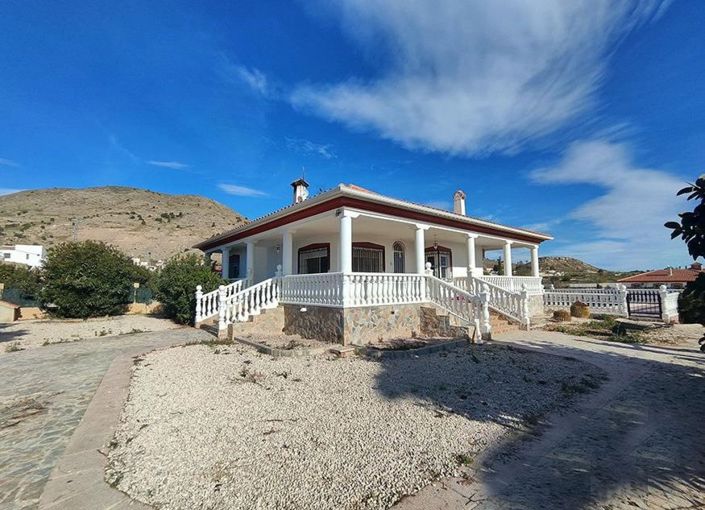 Image No.29-3 Bed Villa for sale