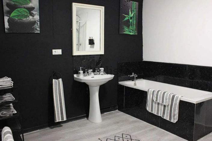 Image No.13-5 Bed Townhouse for sale