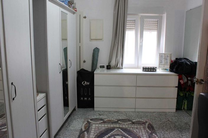 Image No.28-5 Bed Townhouse for sale