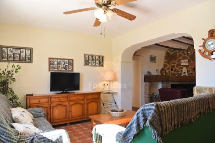Image No.6-4 Bed Country House for sale