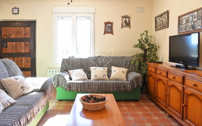 Image No.9-4 Bed Country House for sale