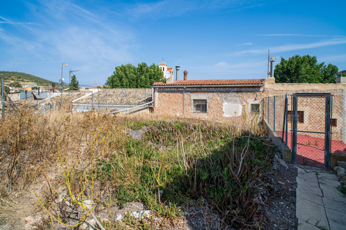 Image No.17-5 Bed Townhouse for sale