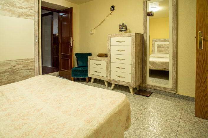 Image No.23-5 Bed Townhouse for sale