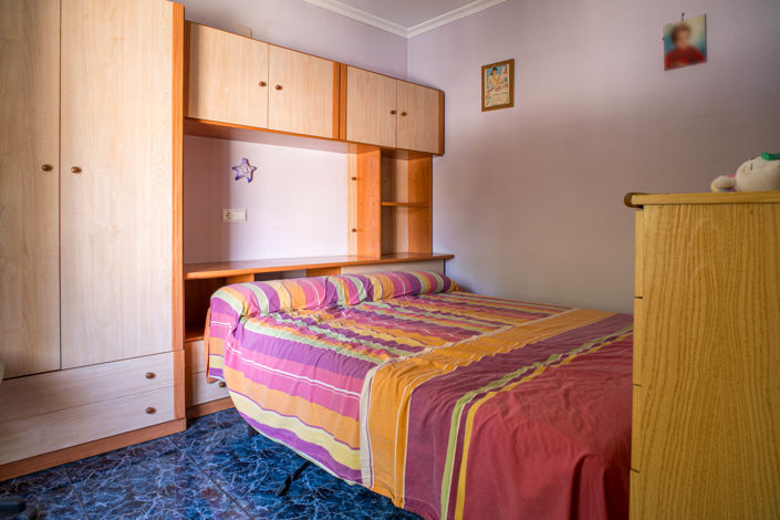 Image No.27-5 Bed Townhouse for sale