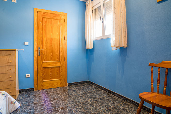 Image No.38-5 Bed Townhouse for sale