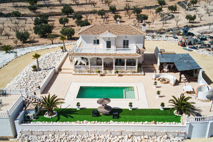 Image No.3-Villa de 4 chambres à vendre à Pinoso