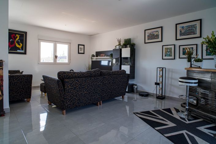 Image No.30-3 Bed Villa for sale