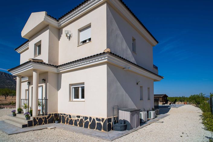 Image No.9-3 Bed Villa for sale
