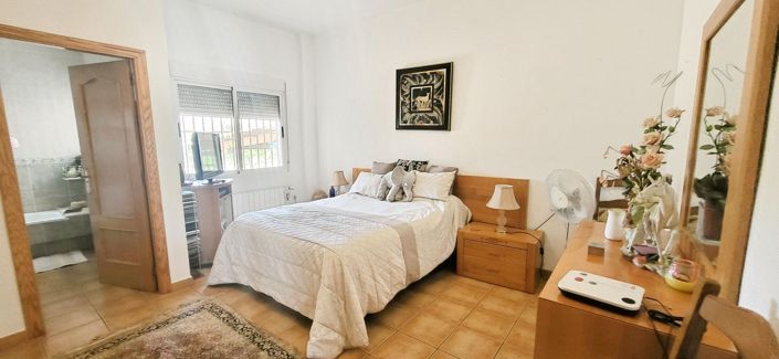 Image No.25-4 Bed Villa for sale
