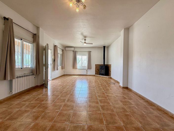 Image No.17-3 Bed Villa for sale