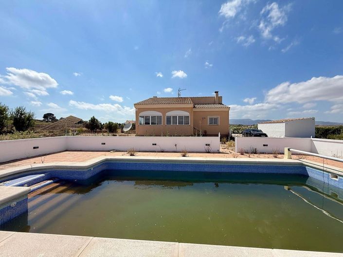 Image No.3-3 Bed Villa for sale