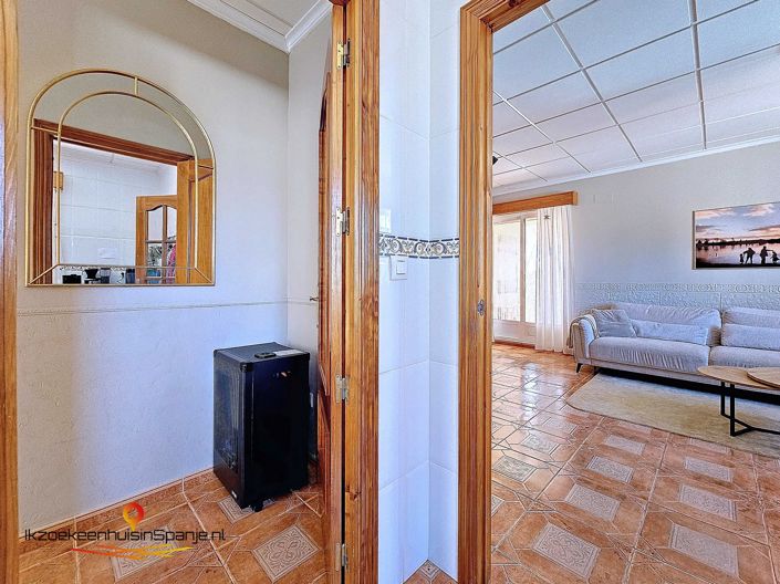 Image No.4-Villa de 4 chambres à vendre à Caudete
