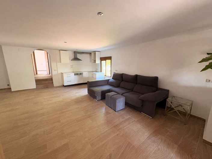 Image No.15-2 Bed Country House for sale
