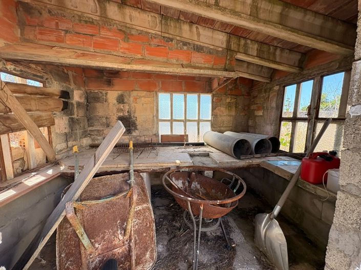 Image No.22-2 Bed Country House for sale