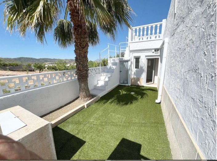 Image No.3-3 Bed Townhouse for sale