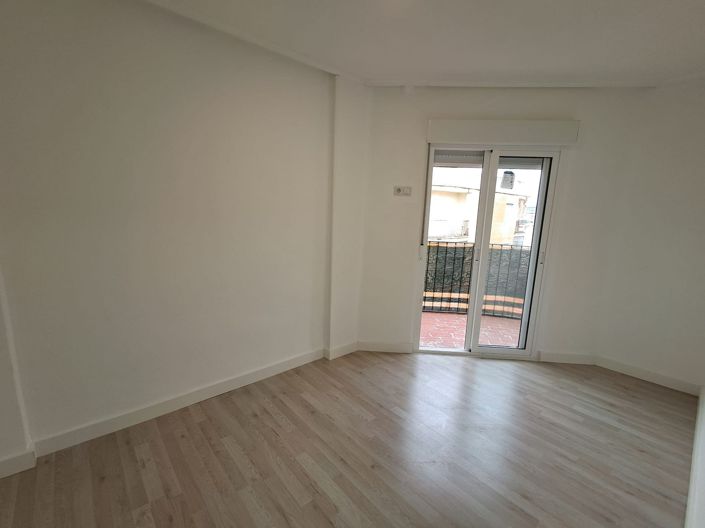 Image No.13-3 Bed Apartment for sale