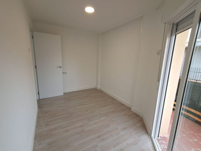 Image No.14-3 Bed Apartment for sale