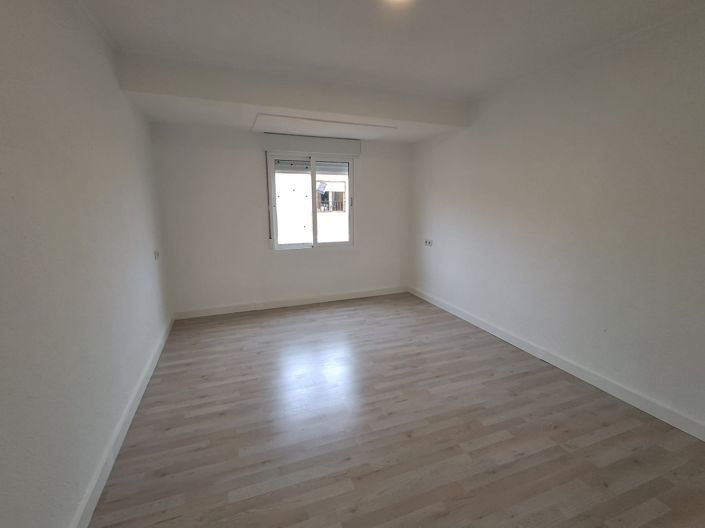 Image No.6-3 Bed Apartment for sale