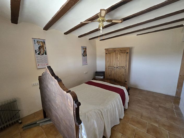 Image No.14-2 Bed Country House for sale