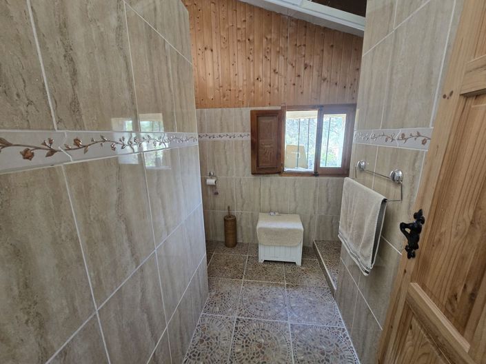 Image No.17-2 Bed Country House for sale