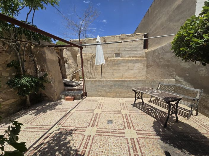 Image No.3-2 Bed Country House for sale